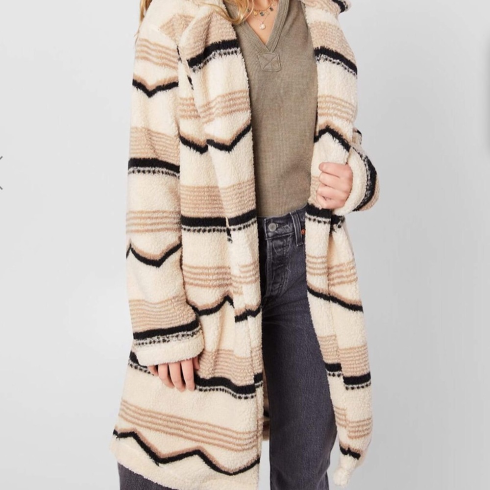 Montreal Longline Polar Fleece
